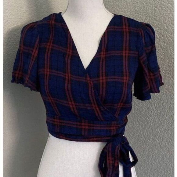 Forever 21 Womens Red & Blue Plaid Wrap Side Tie Crop Tops Size Large - Picture 2 of 9